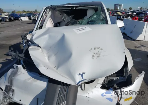 2022 Tesla Model Y Long Range Dual Motor All-Wheel Drive из США, поврежденный, VIN 7SAYGDEE3NF554851